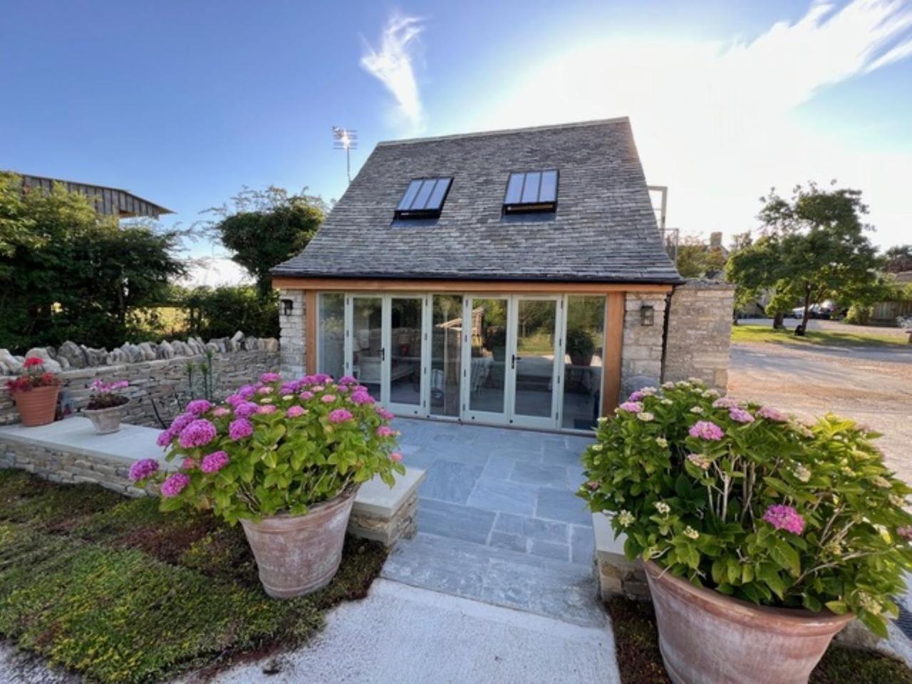 Вилла Idyllic Secluded Hideaway With Countryside Views On The Edge Of The Cotswolds Хейли Экстерьер фото