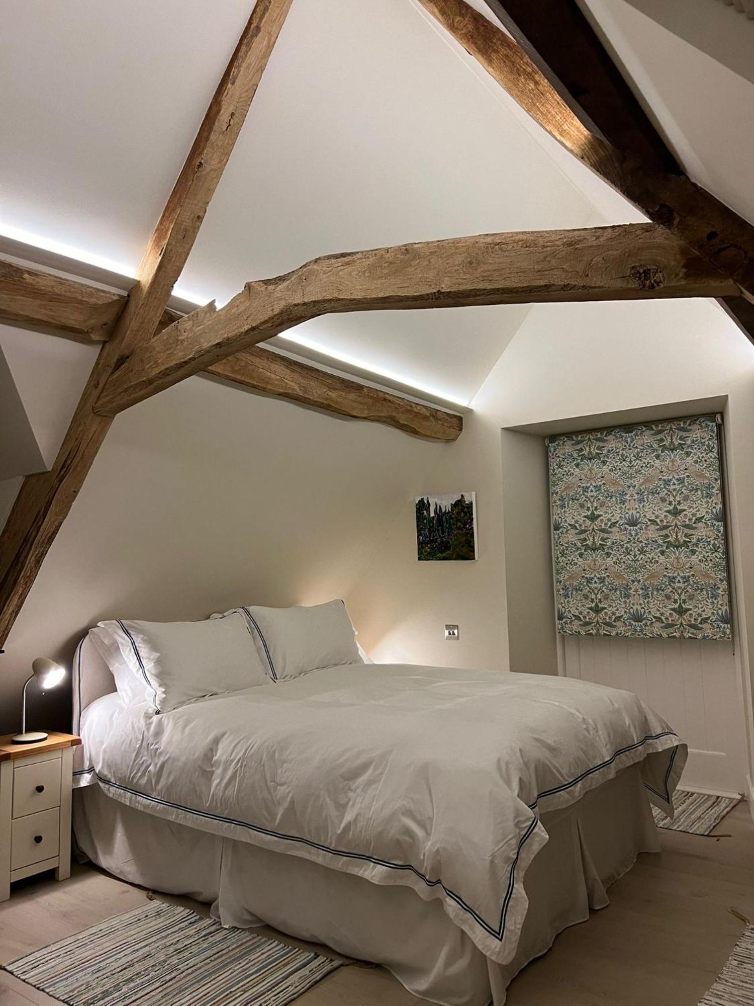 Вилла Idyllic Secluded Hideaway With Countryside Views On The Edge Of The Cotswolds Хейли Экстерьер фото